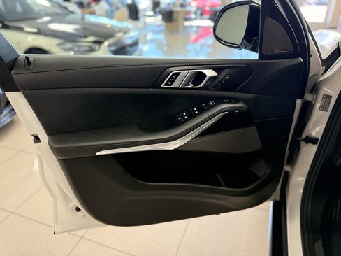 Used 2020 BMW X5 sDrive40i w/ Convenience Package RWD image 9