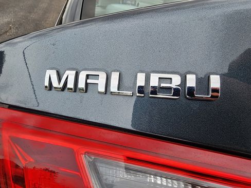 Used 2020 Chevrolet Malibu LS image 9