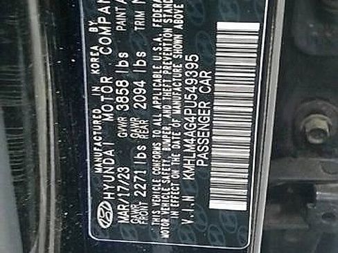 Used 2023 Hyundai Elantra SEL w/ Preferred Accessory Package image 20