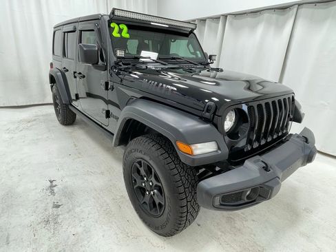 Used 2022 Jeep Wrangler Unlimited Sport AWD/4WD image 3