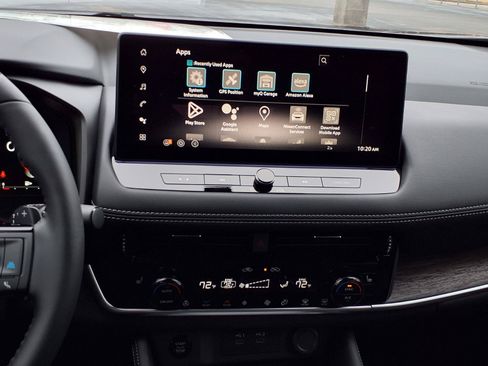 New 2026 Nissan Rogue Platinum w/ Tech Package AWD/4WD image 16