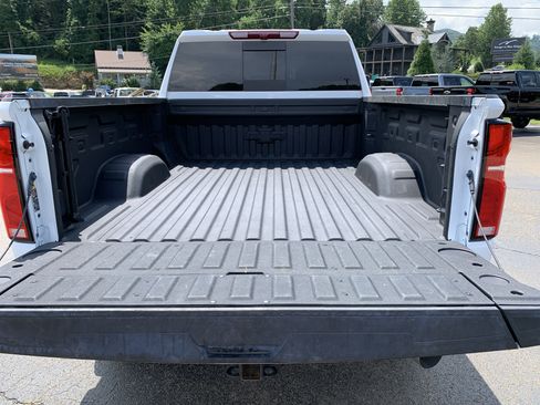 Used 2025 Chevrolet Silverado 2500 LT w/ Trail Boss Package AWD/4WD image 36