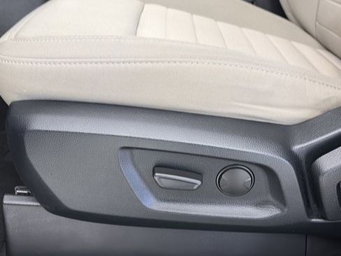 Used 2020 Ford Ranger XLT w/ Equipment Group 302A Luxury image 26