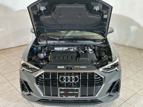 Used 2025 Audi Q3 2.0T Premium w/ Convenience Package image 16