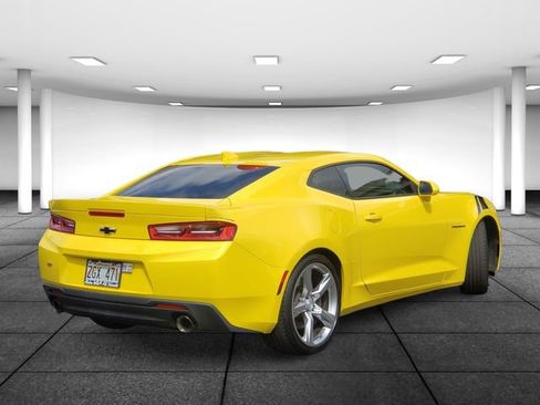 Used 2018 Chevrolet Camaro SS w/ LPO RS/SS Interior Package RWD image 4