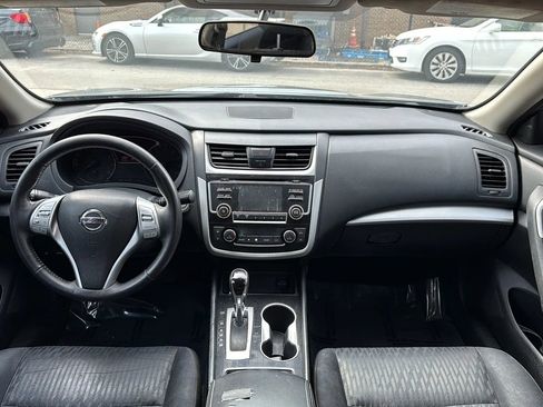Used 2018 Nissan Altima 2.5 SV image 23
