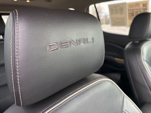 Used 2019 GMC Acadia Denali AWD/4WD image 10