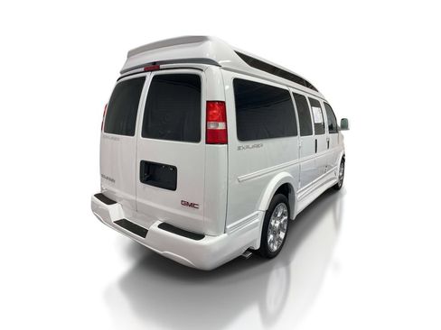 Used 2024 GMC Savana 2500 w/ Driver Convenience Package RWD image 4
