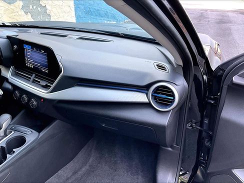 Used 2025 Chevrolet Trax LS FWD image 18