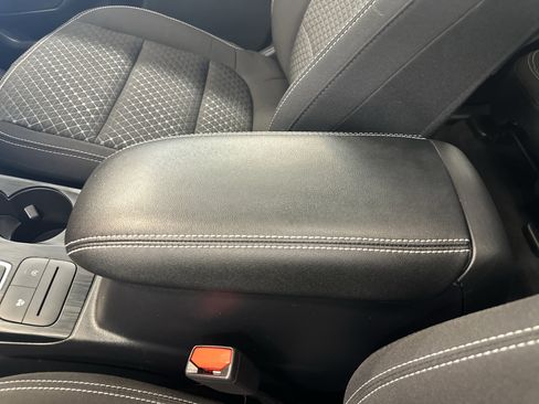 Used 2023 Ford Escape Active image 29