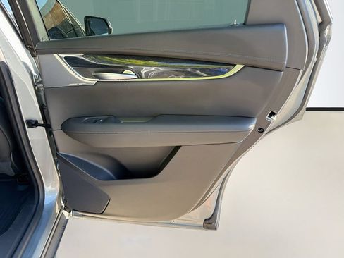 Used 2023 Cadillac XT5 Premium Luxury w/ Technology Package FWD image 32
