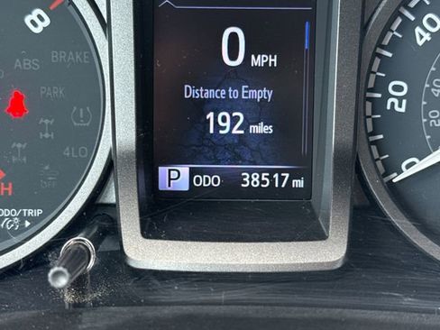 Used 2020 Toyota Tacoma TRD Off-Road w/ Technology Package image 22