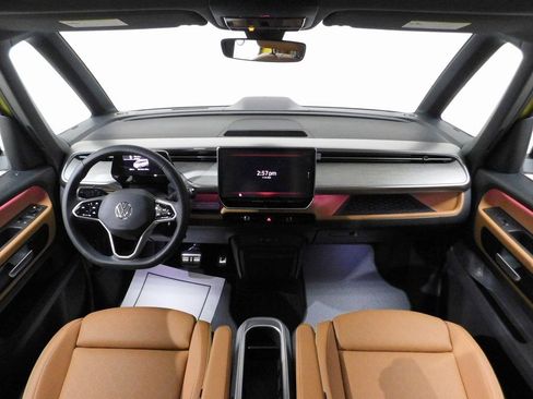 Used 2025 Volkswagen ID. Buzz 1st Edition image 40