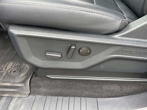 Certified 2025 Ford F150 Lariat AWD/4WD image 19