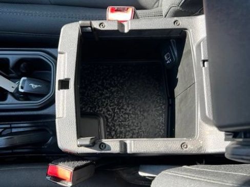 Used 2019 Jeep Wrangler Sport AWD/4WD image 16