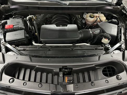 Used 2022 Chevrolet Tahoe Z71 w/ Luxury Package image 39