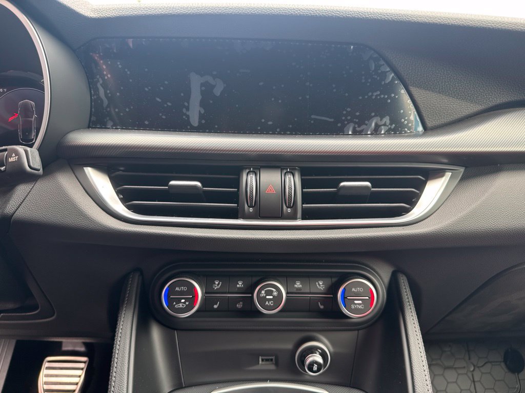 New 2026 Alfa Romeo Stelvio Sprint AWD/4WD image 41