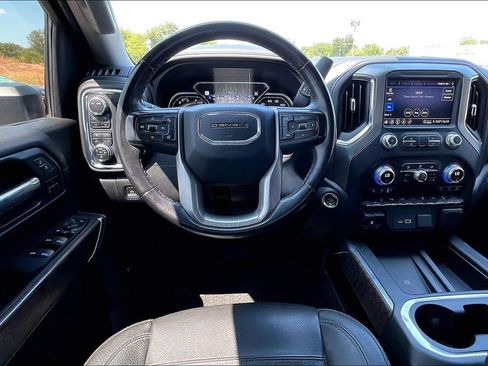Used 2022 GMC Sierra 2500 Denali w/ Denali Ultimate Package AWD/4WD image 6
