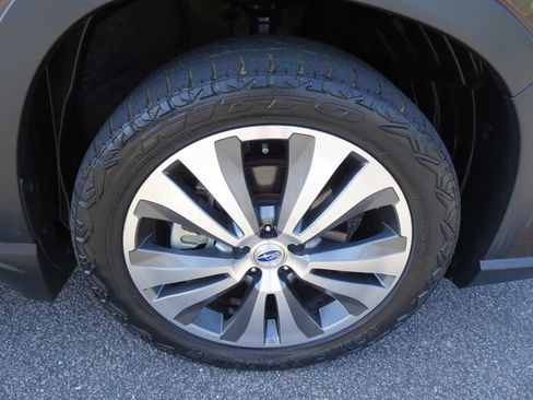 Used 2019 Subaru Ascent Touring w/ Popular Package #3 image 35