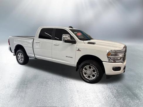 Used 2024 RAM 2500 Laramie AWD/4WD image 10