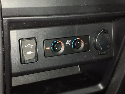 Used 2015 Toyota 4Runner Limited AWD/4WD image 13