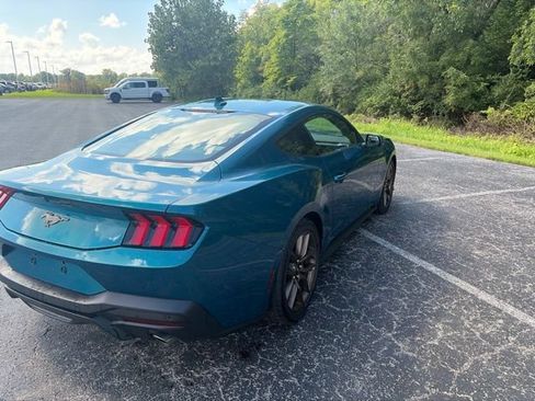 Used 2026 Ford Mustang Coupe RWD image 12