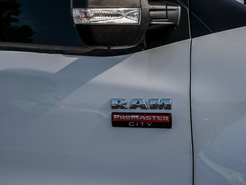 Used 2022 RAM ProMaster City Tradesman FWD image 10