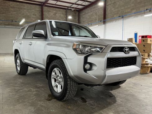 Used 2017 Toyota 4Runner SR5 RWD image 24