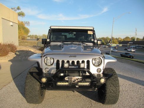 Used 2014 Jeep Wrangler Sport w/ Quick Order Package 24S AWD/4WD image 12