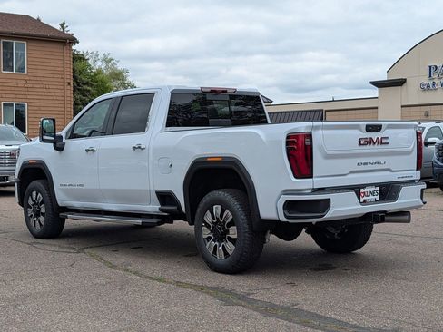 New 2026 GMC Sierra 3500 Denali w/ Denali Reserve Package AWD/4WD image 9