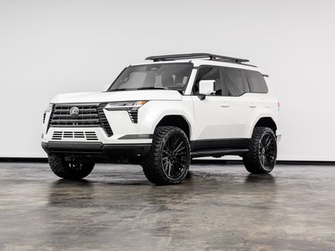 Used 2025 Lexus GX 550 w/ Cold Area Package AWD/4WD image 7