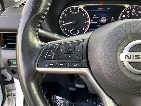 Used 2022 Nissan Sentra SV FWD image 23