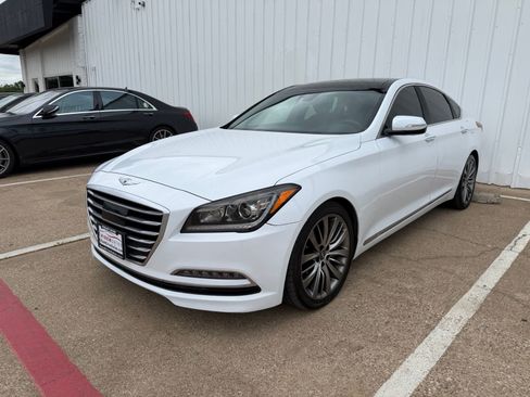 Used 2015 Hyundai Genesis 5.0 RWD image 1