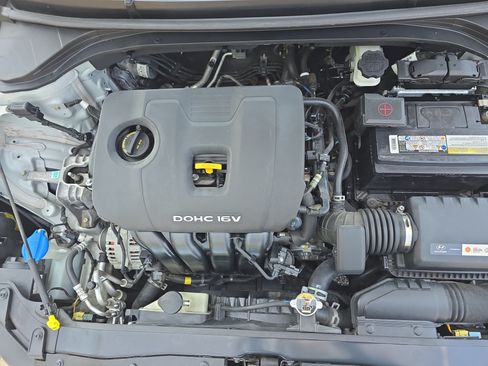 Used 2018 Hyundai Elantra SEL FWD image 28