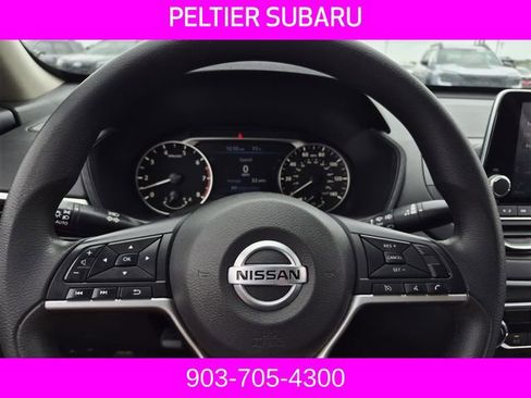 Used 2022 Nissan Altima 2.5 SV FWD image 27