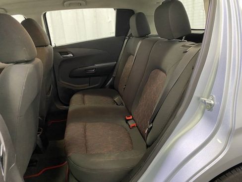 Used 2018 Chevrolet Sonic LT w/ Convenience Package image 10