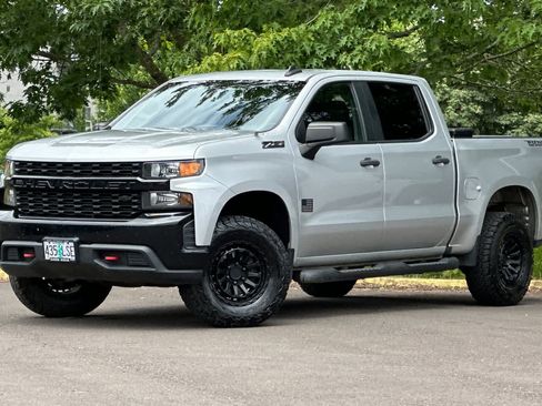 Used 2019 Chevrolet Silverado 1500 Custom Trail Boss w/ Custom Convenience Package AWD/4WD image 1