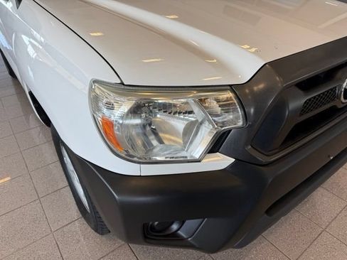 Used 2014 Toyota Tacoma 2WD Regular Cab image 10