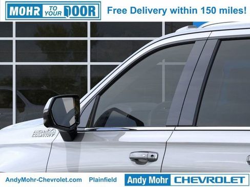 New 2026 Chevrolet Suburban High Country image 12