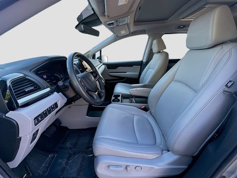 Used 2023 Honda Odyssey Touring image 20