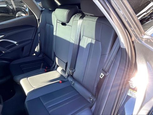 Used 2025 Audi Q5 Premium Plus w/ Premium Plus image 19