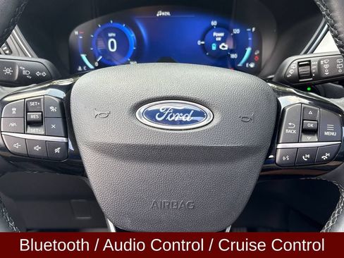 Used 2022 Ford Escape Titanium FWD image 19
