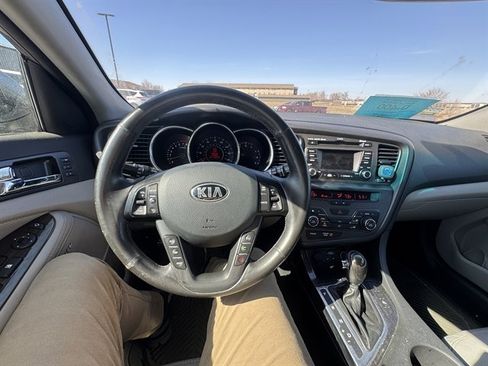 Used 2013 Kia Optima EX w/ Premium Pkg image 11
