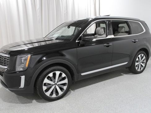 Used 2020 Kia Telluride S image 3