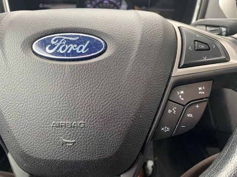 Used 2020 Ford Fusion SE image 10