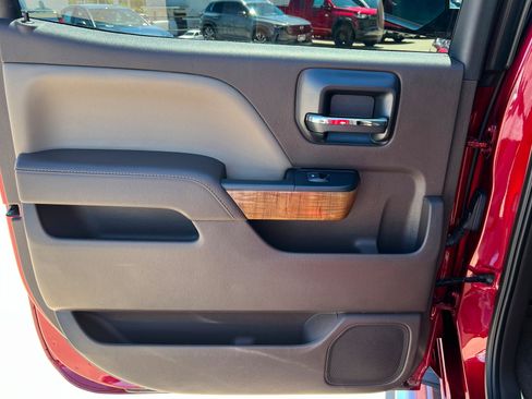 Used 2018 GMC Sierra 1500 SLT w/ SLT Premium Package image 19