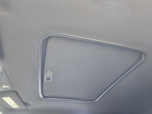 Used 2017 Chevrolet Camaro SS RWD image 23
