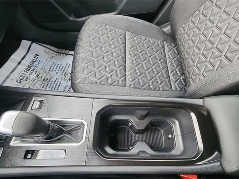 Used 2025 Nissan Kicks SV image 24