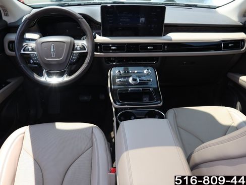 Used 2023 Lincoln Nautilus Reserve AWD/4WD image 10