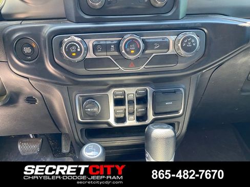 Used 2020 Jeep Wrangler Unlimited Sport S AWD/4WD image 15